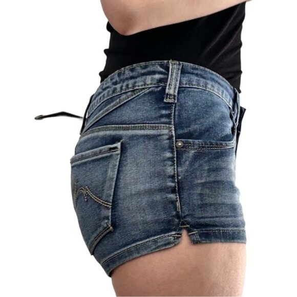 Parasuco Stretch Jean Shorts - Picture 2 of 14